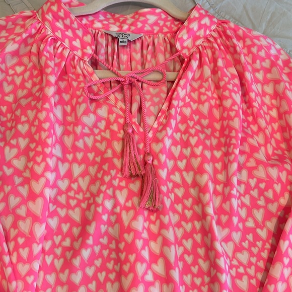 Darling Women’s Hearts Blouse - Picture 2 of 11